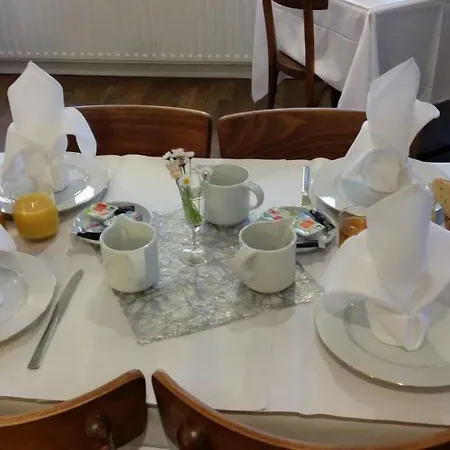 Les Closeaux Phil 호텔