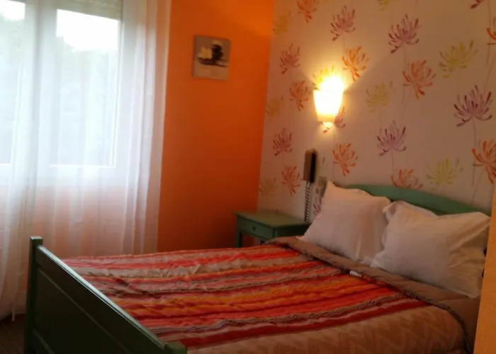 Les Closeaux Phil 3*